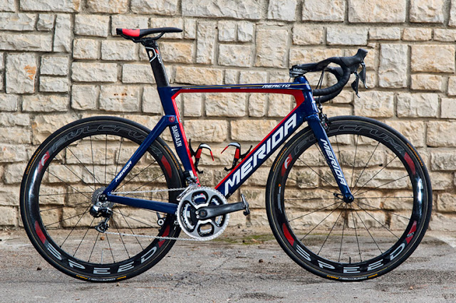 NUEVAS BICIS DEL TEAM Bahrain Merida PARA 2017 (3).jpg
